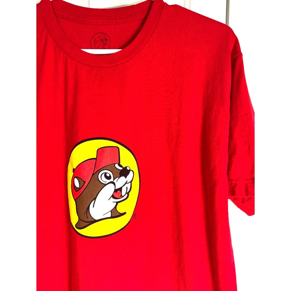 BUC-EE'S. Adult Classic Unisex T-Shirt - Red Size L
